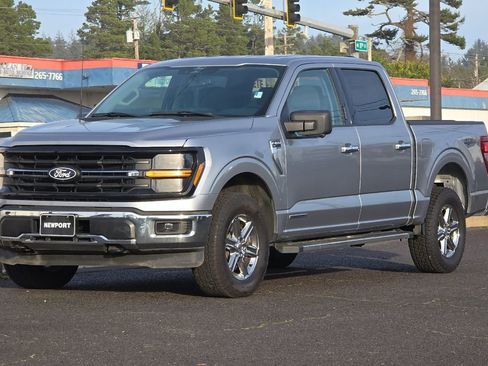 Used 2024 Ford F150 XLT w/ Mobile Office Package image 7