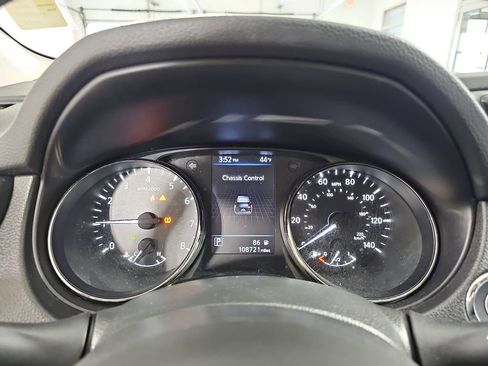 Used 2019 Nissan Rogue Sport SV image 23