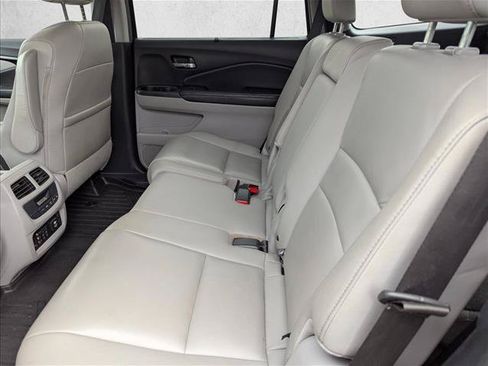 Used 2016 Honda Pilot Touring image 26