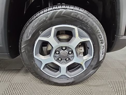 Used 2022 Jeep Compass Trailhawk image 44