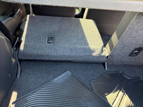 Used 2012 MAZDA MAZDA2 Sport image 27