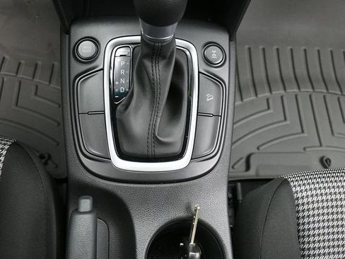 Used 2020 Hyundai Kona SE image 15