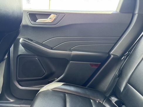 Used 2022 Ford Escape SEL FWD image 17