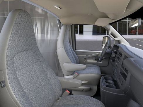New 2025 GMC Savana 3500 w/ Power Convenience Package RWD image 43