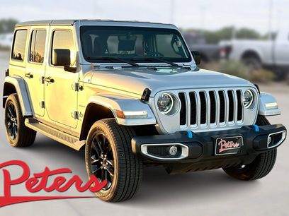 New 2023 Jeep Wrangler Sahara w/ Cold Weather Group
