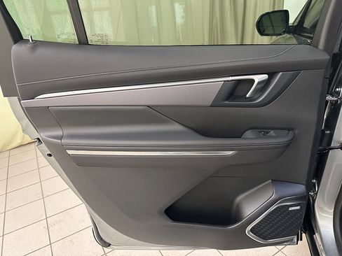 Certified 2025 Buick Enclave Sport Touring image 38