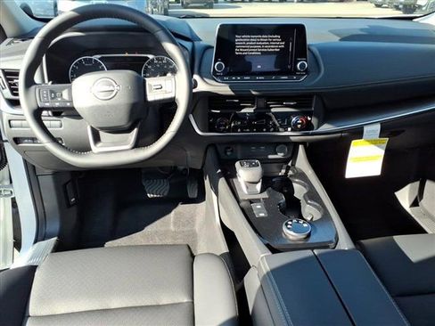 New 2026 Nissan Rogue SV w/ SV Premium Package image 9