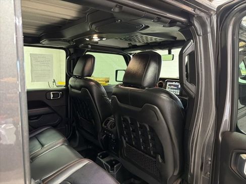 Used 2021 Jeep Gladiator Mojave image 16