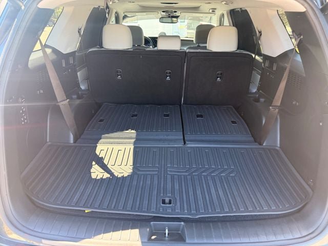 Used 2022 Hyundai Palisade SEL w/ 8P Bench Seat Package FWD image 21