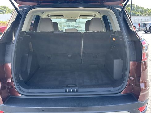 Used 2018 Ford Escape SE FWD image 14