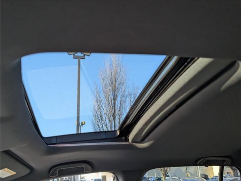 Used 2022 Honda Ridgeline Black Edition image 17