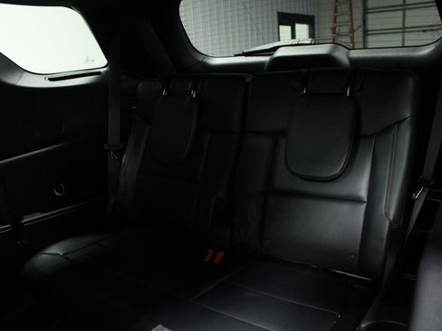 Used 2025 Ford Explorer ST image 14