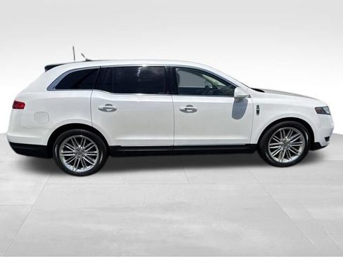 Used 2016 Lincoln MKT AWD w/ Equipment Group 201A image 8