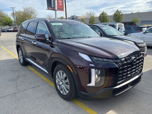 Used 2023 Hyundai Palisade Limited image 1