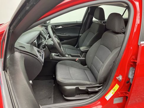 Used 2017 Chevrolet Cruze LT image 8
