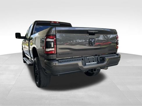 Used 2024 RAM 2500 Laramie w/ Night Edition AWD/4WD image 4