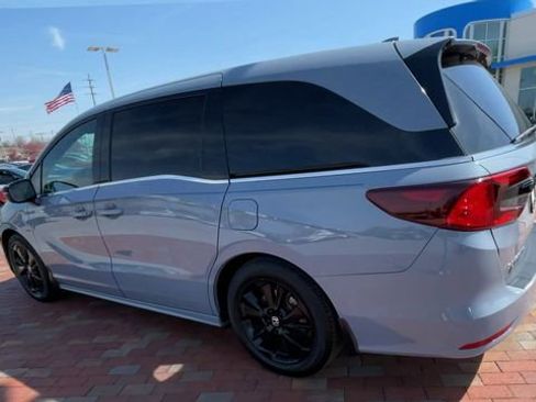 Used 2023 Honda Odyssey Sport image 7