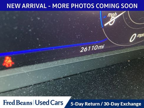 Certified 2022 Volkswagen Taos SEL w/ Panoramic Sunroof Package image 14