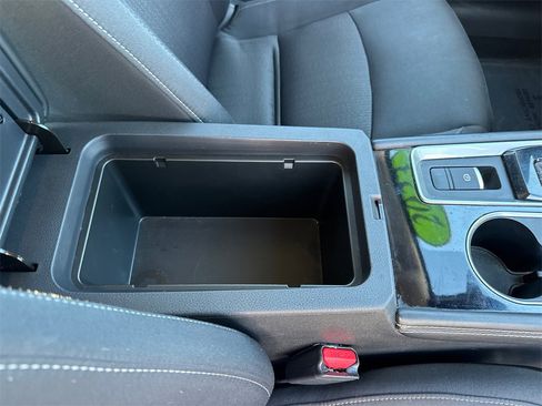 Used 2023 Nissan Altima 2.5 SV image 16