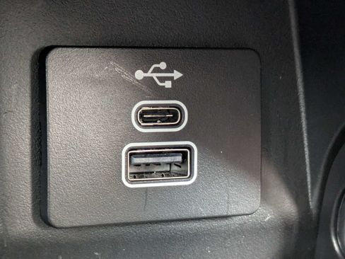 Certified 2025 Ford Ranger Raptor AWD/4WD image 14