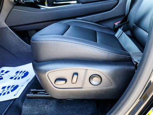 Used 2026 Chevrolet Traverse LT w/ Enhanced Driving Package image 29