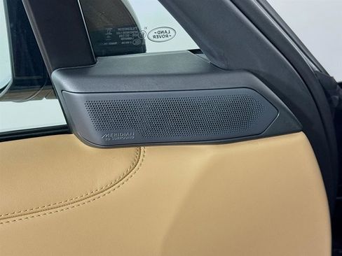 New 2026 Land Rover Range Rover Long Wheelbase SE image 21