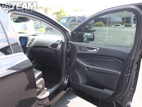 Used 2022 Ford Edge Titanium AWD/4WD image 26