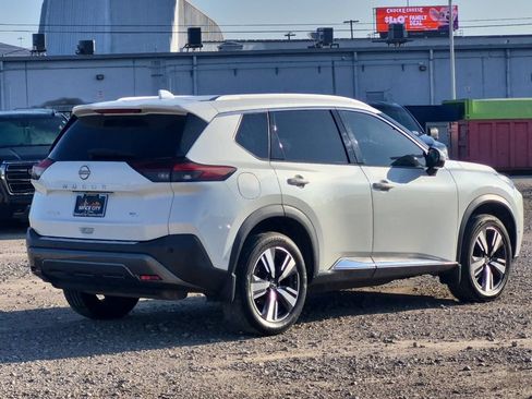 Used 2023 Nissan Rogue SL w/ SL Premium Package FWD image 6