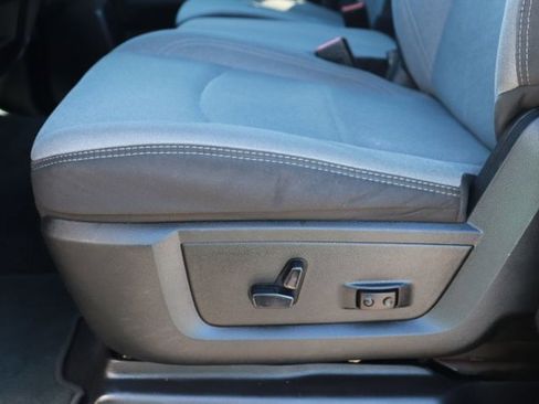 Used 2023 RAM 2500 Big Horn w/ Level 1 Equipment Group image 12