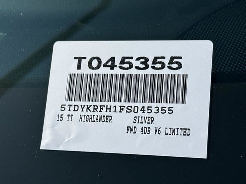 Used 2015 Toyota Highlander Limited FWD image 15