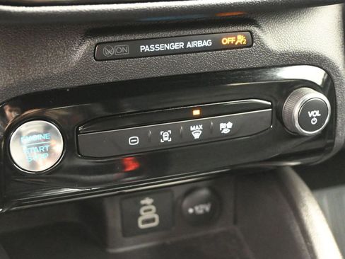 Used 2025 Ford Escape ST-Line w/ Equipment Group 301A image 18