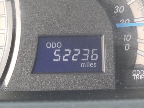 Used 2014 Toyota Camry SE image 24