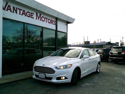 Used 2015 Ford Fusion Titanium image 1
