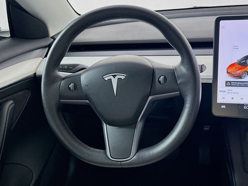 Used 2022 Tesla Model 3 Long Range AWD/4WD image 17