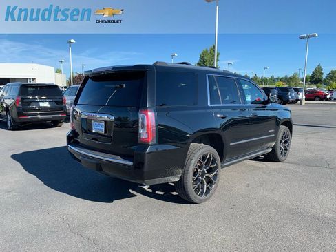 Used 2017 GMC Yukon Denali w/ Open Road Package AWD/4WD image 7