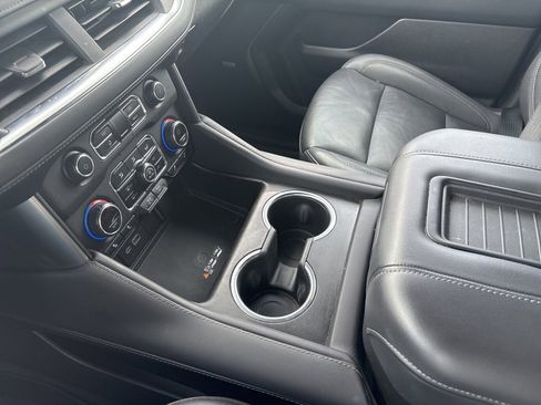 Used 2023 Chevrolet Tahoe Z71 w/ Luxury Package image 18