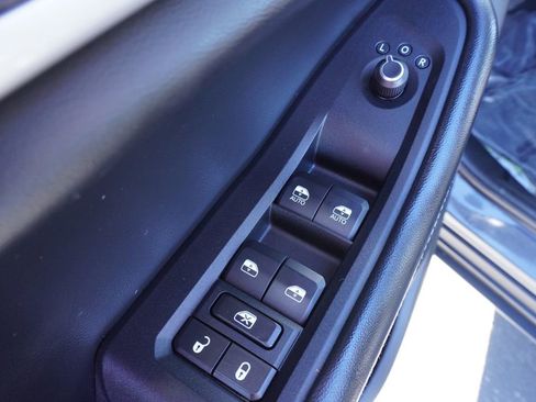 Used 2022 Jeep Grand Cherokee L Limited image 17