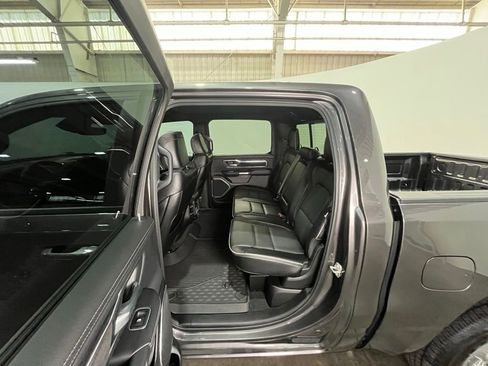Used 2023 RAM 1500 Laramie AWD/4WD image 16