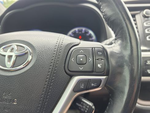 Used 2018 Toyota Highlander Limited Platinum AWD/4WD image 20