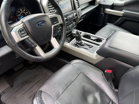 Used 2016 Ford F150 Lariat w/ Equipment Group 502A Luxury AWD/4WD image 10
