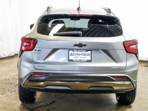 New 2026 Chevrolet Trax ACTIV w/ Sunroof Package image 8