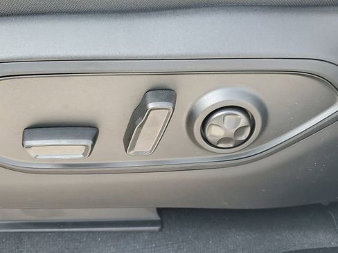 New 2025 Jeep Grand Cherokee Limited image 23