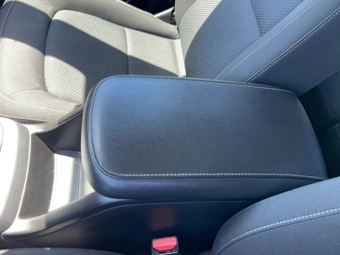 Used 2017 Chevrolet Colorado LT w/ LT Convenience Package RWD image 16