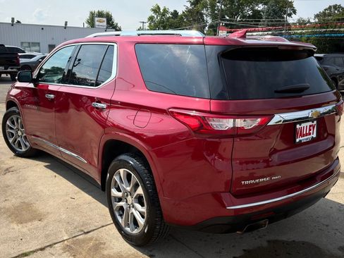 Used 2019 Chevrolet Traverse Premier AWD/4WD image 17