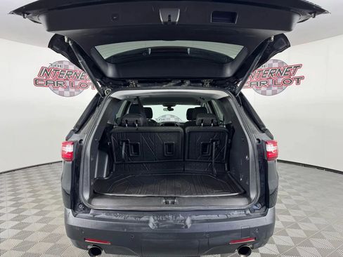 Used 2020 Chevrolet Traverse LT w/ LPO, Floor Liner Package image 27