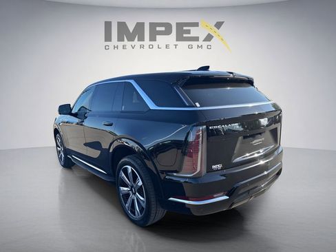 Used 2025 Cadillac Escalade IQ Luxury 2 w/ LPO, Premium Carpet Package AWD/4WD image 3