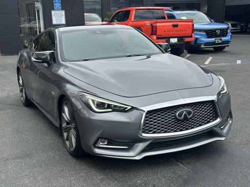Used 2019 INFINITI Q60 Red Sport 400 w/ Cargo Package RWD image 6