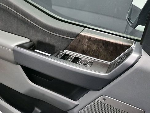 Used 2021 Ford F150 Lariat w/ Equipment Group 501A Mid image 21