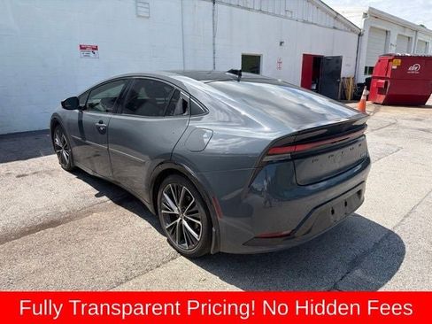 Used 2024 Toyota Prius XLE FWD image 5