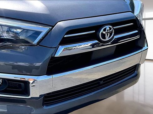 Used 2023 Toyota 4Runner Limited AWD/4WD image 33